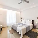 Center Living Daire *