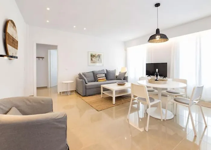 Center Living * Naousa